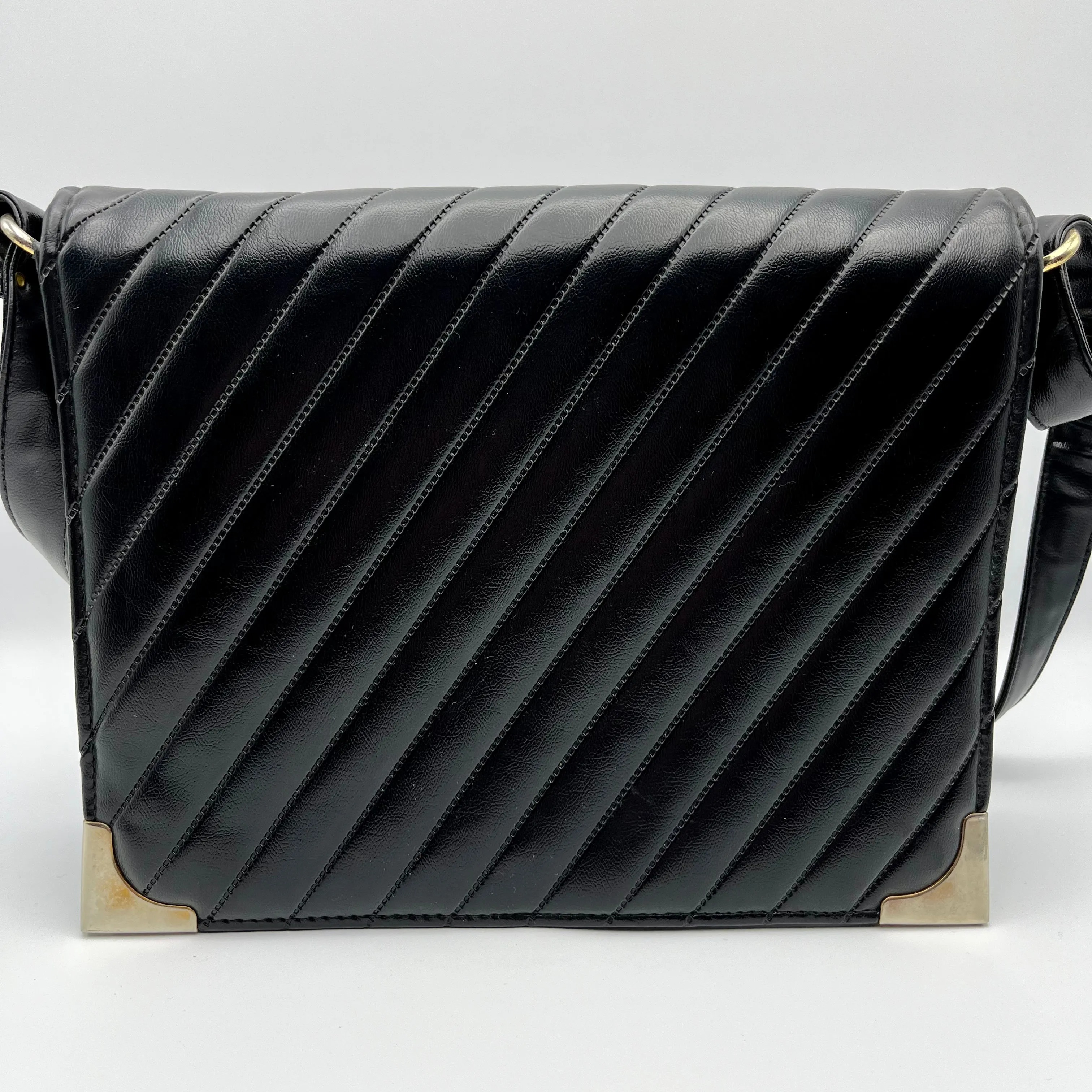 1960s Black Shoulder Bag With Adjustable Strap