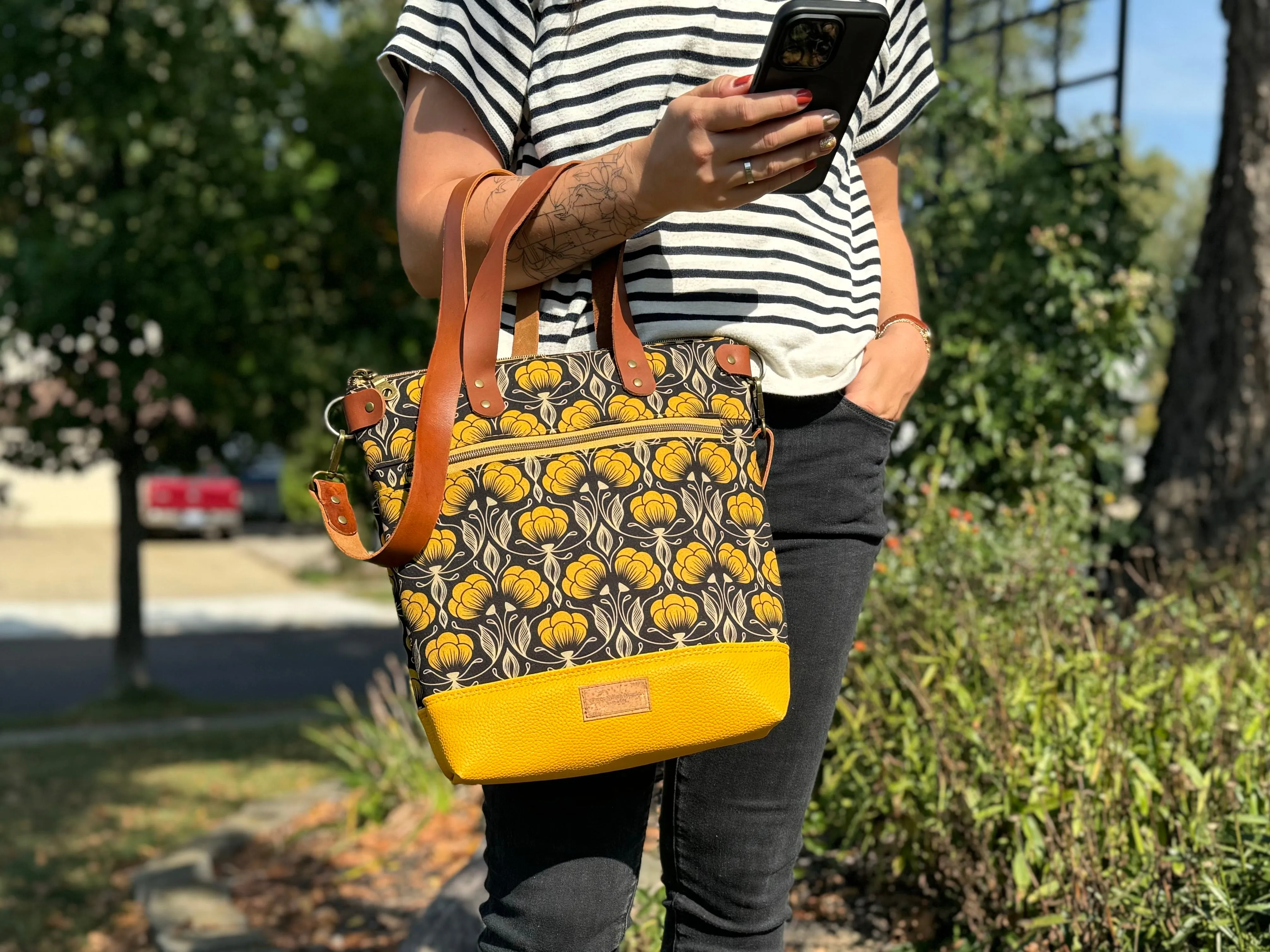 Aberdeen Tote- Flowers in Mustard