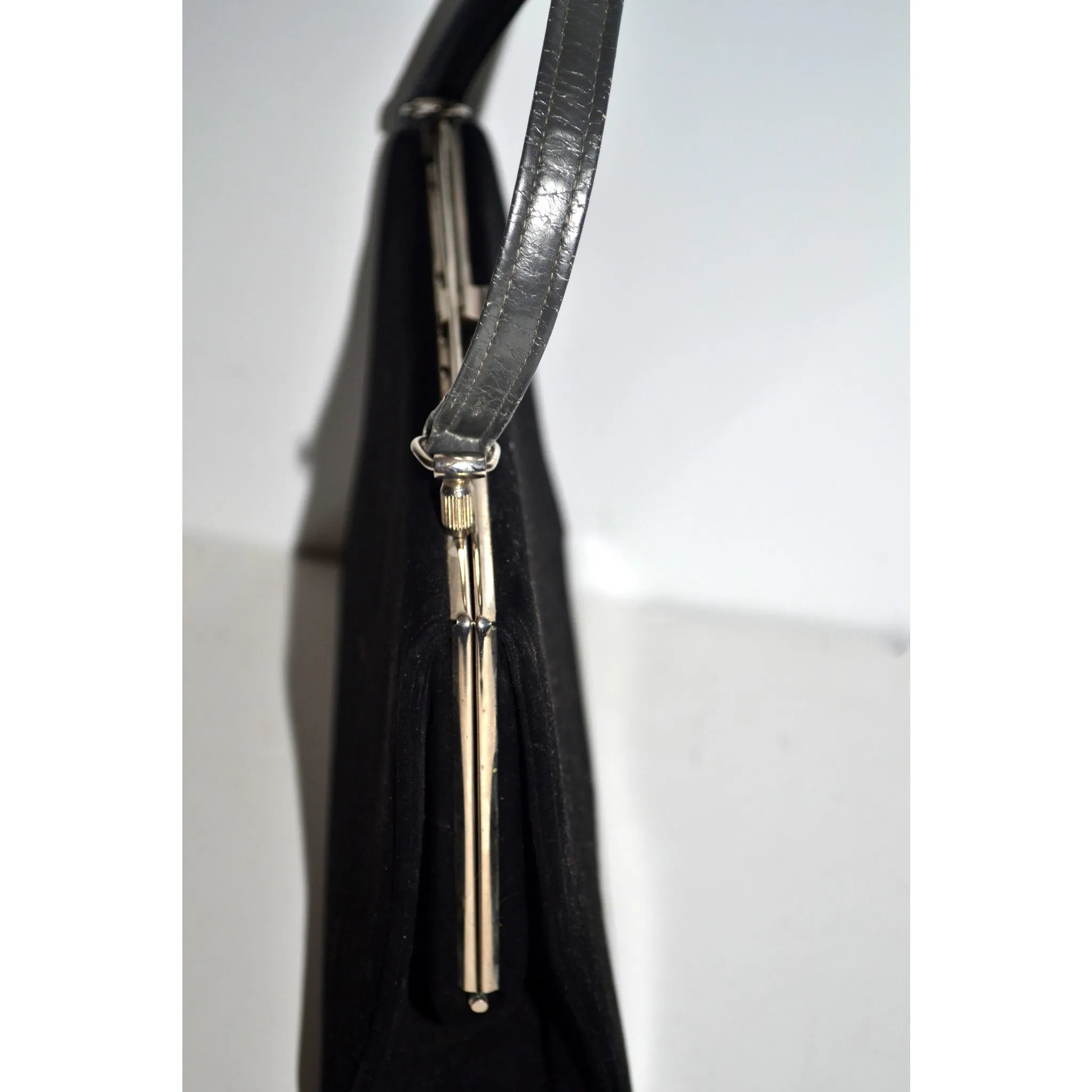 Black Fashion Purse By Town & Country