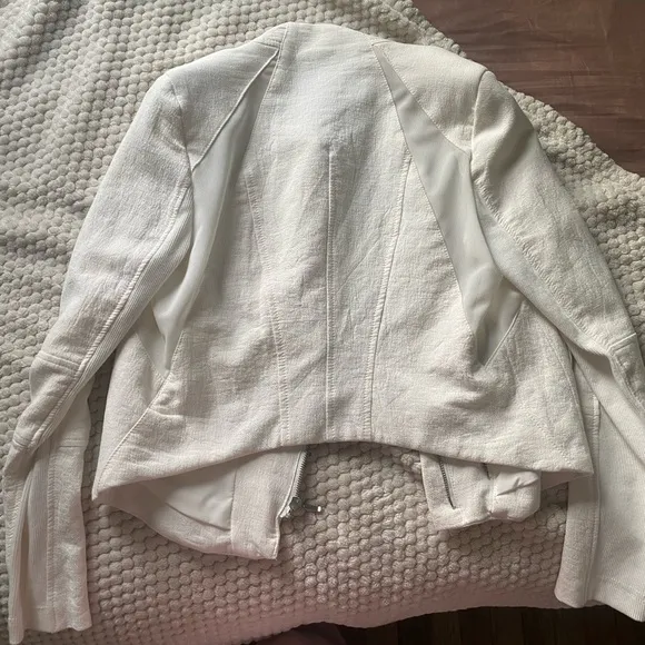 Blank NYC Size Small White Jacket