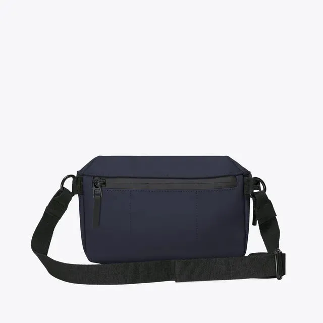 Bolso Riñonera UCON Jona Medium Lotus Infinity Navy