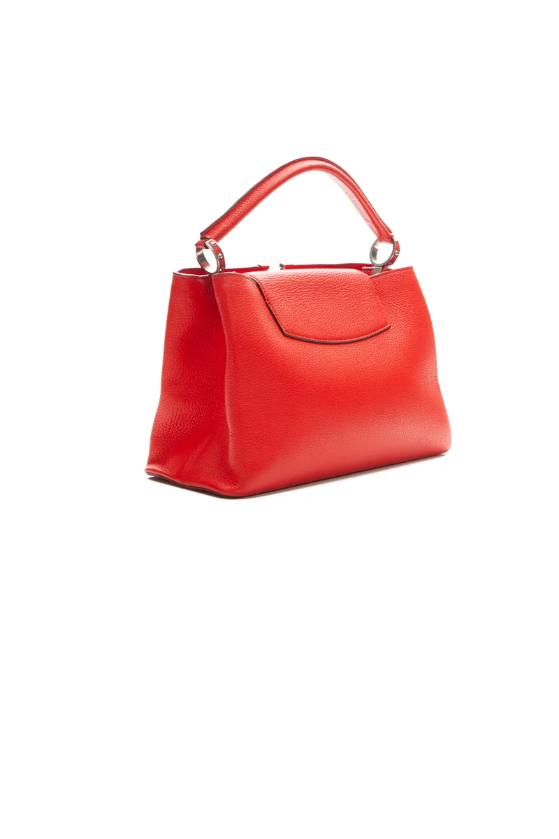 Capucines MM Bag