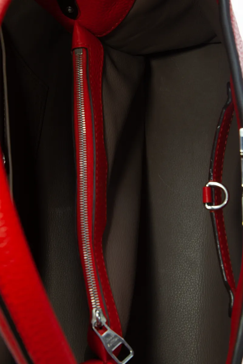 Capucines MM Bag