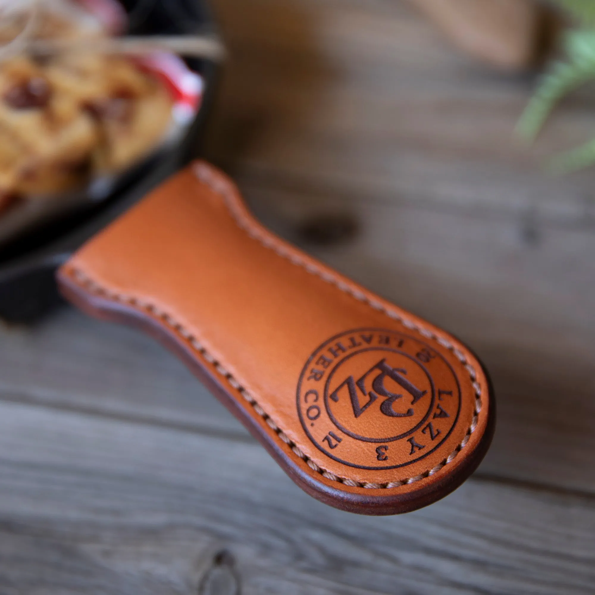 Cast Iron Skillet Leather Handle Cover Gift Set