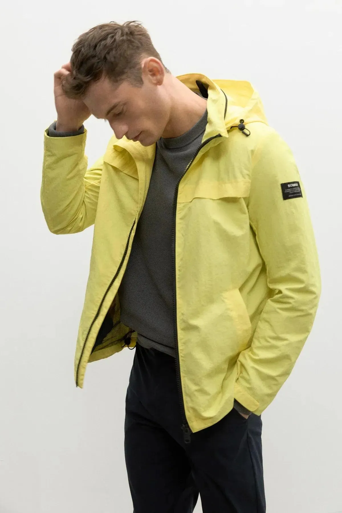 Chubasquero Ecoalf de Hombre Benia Lemonade