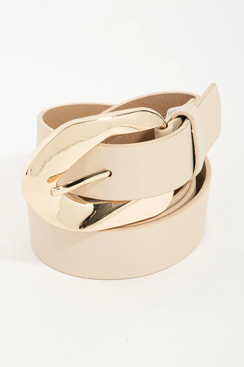 Claire Belt