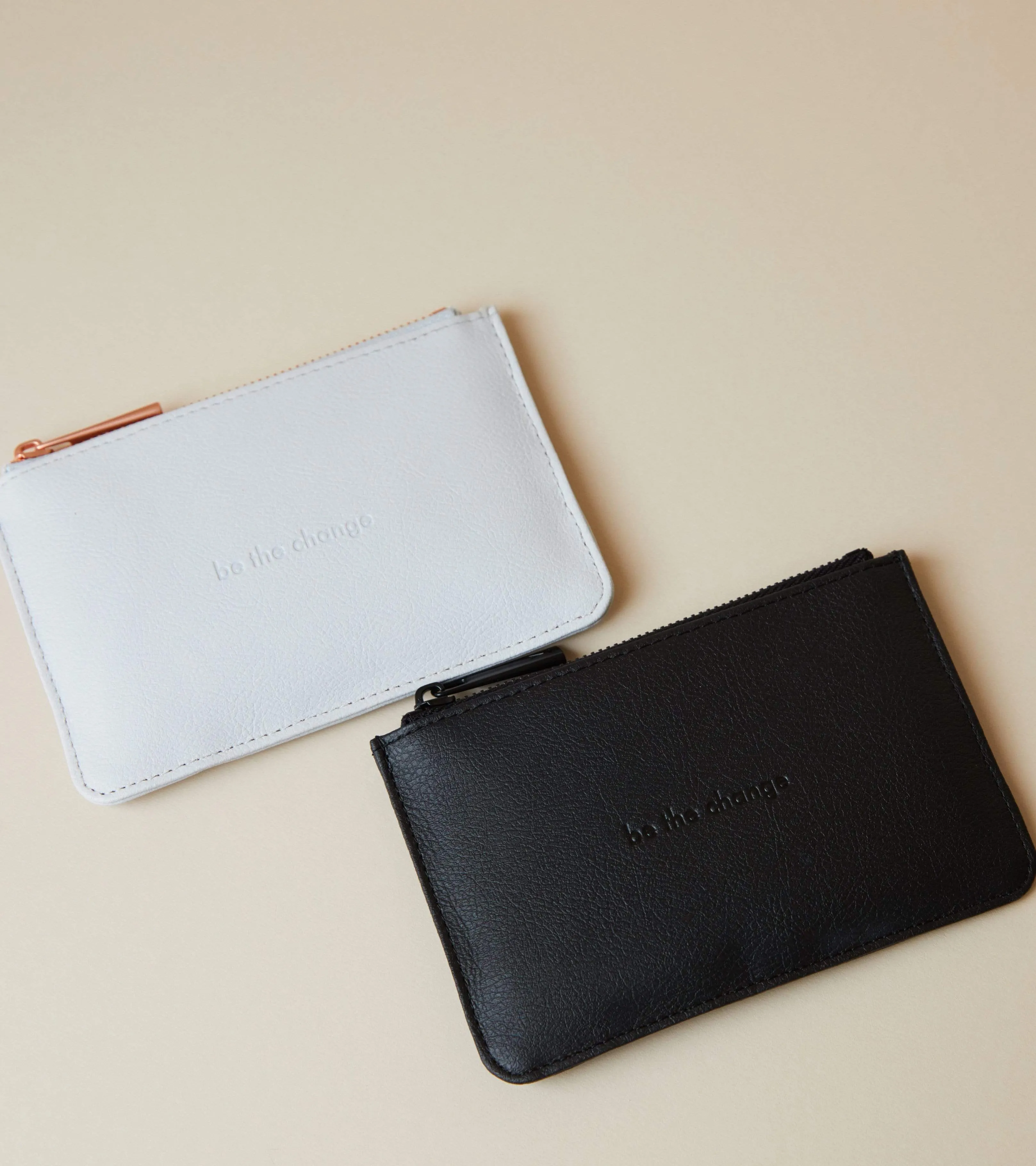 Classic Essentials Apple Leather Vegan Card Pouch | Black