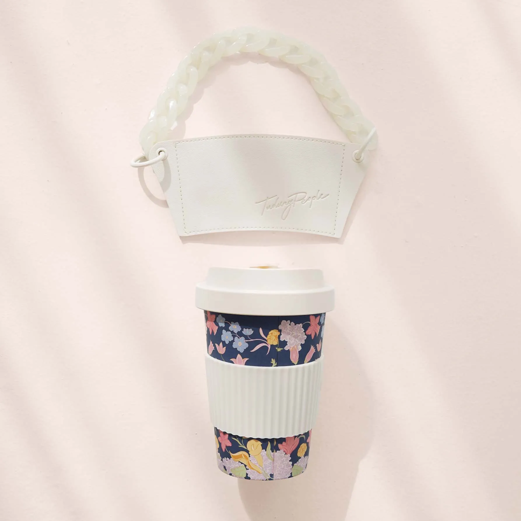 Cup Sleeve With Chain