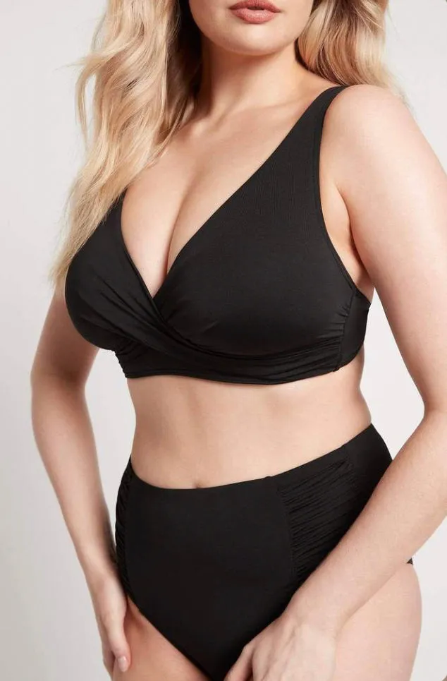 ESSENTIALS G CUP CROSS FRONT