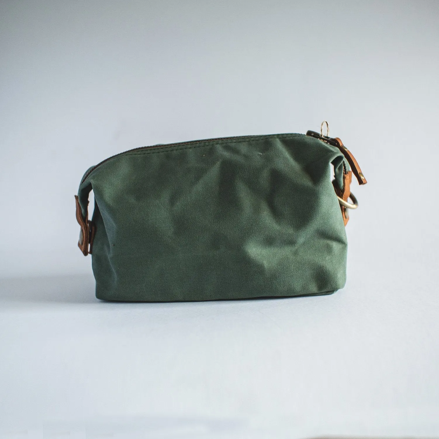 Gouache Sweeney Waxed Canvas Dopp Kit