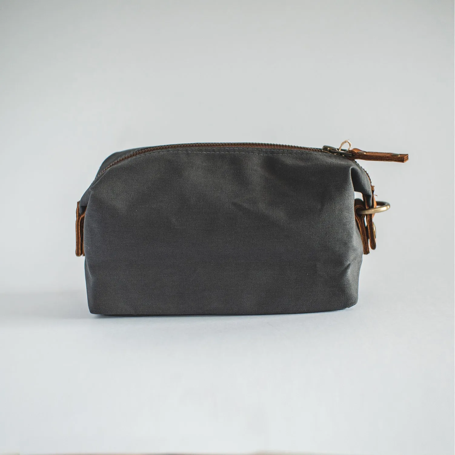 Gouache Sweeney Waxed Canvas Dopp Kit
