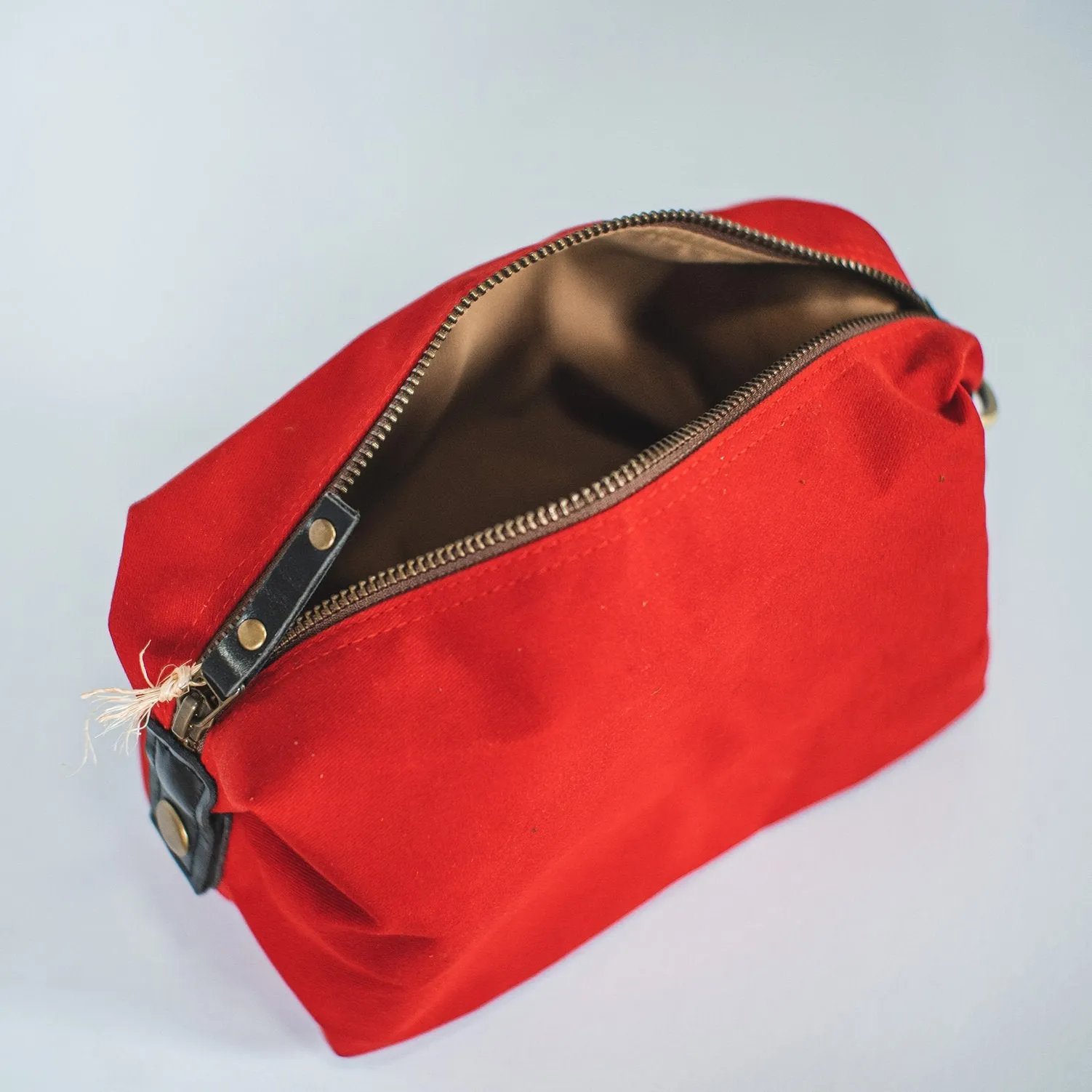 Gouache Sweeney Waxed Canvas Dopp Kit