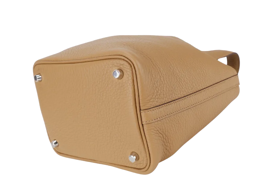 HERMES PICOTIN 18 BEIGE DE WEIMAR CLEMENCE LEATHER GOLD HARDWARE STAMP B (YEAR 2023) WITH DUST COVER, LOCK&KEYS AND BOX