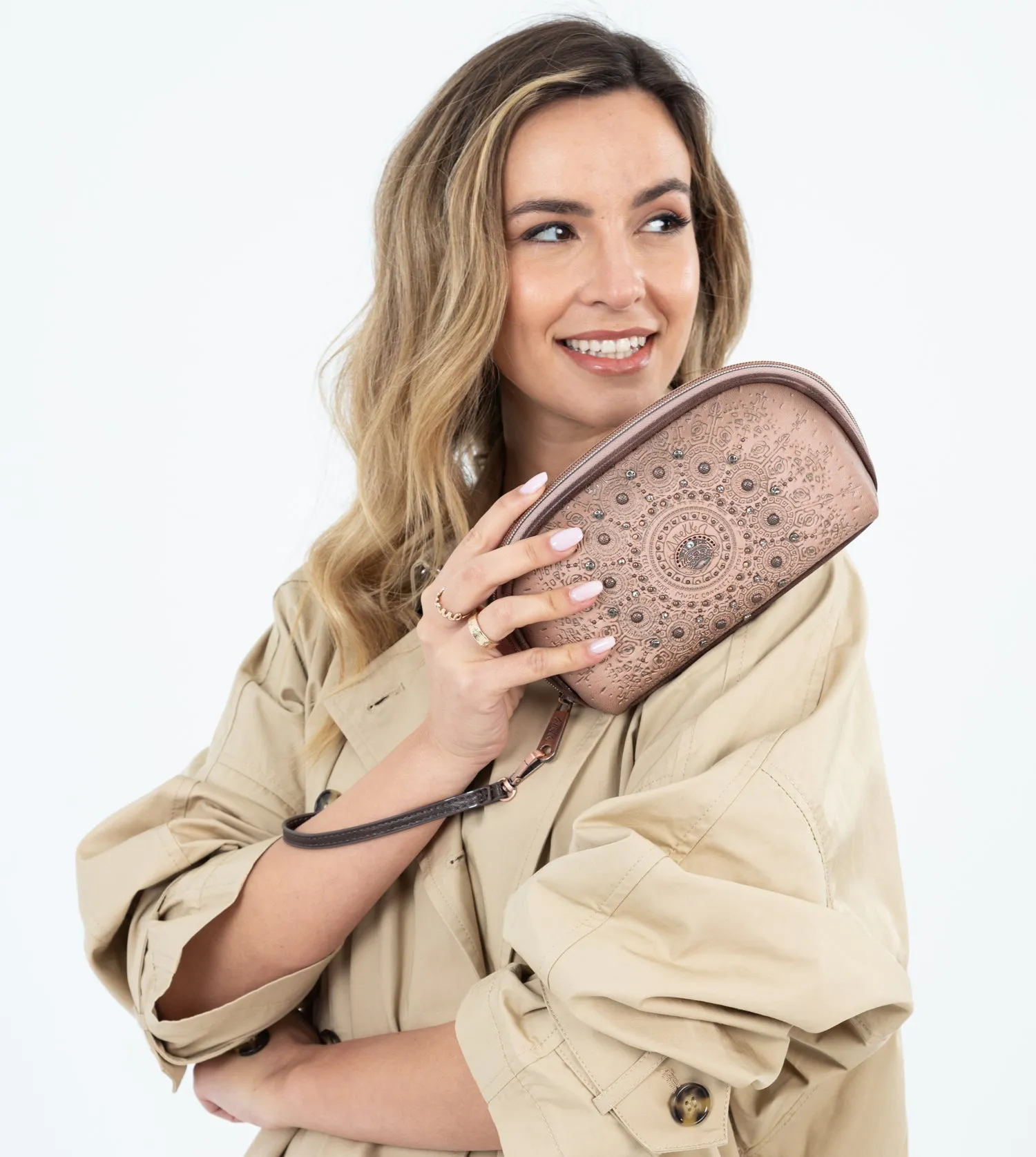 Ixchel toiletry bag with a zip