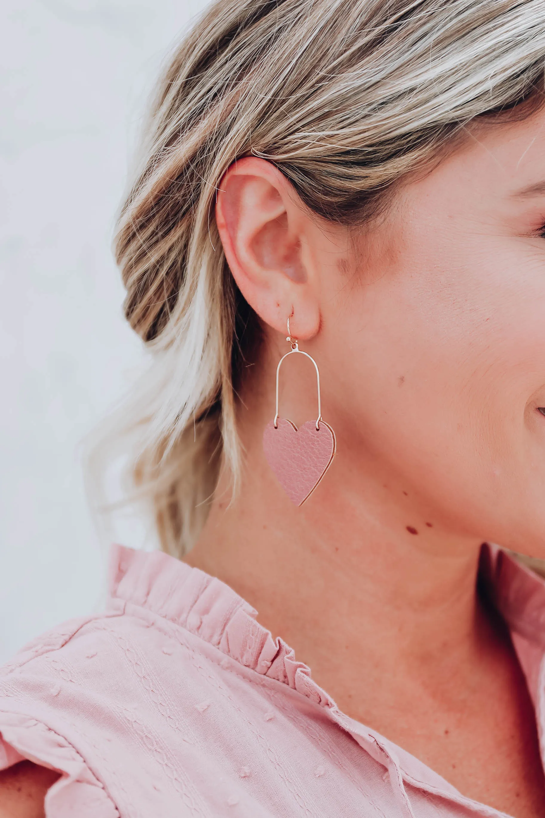 Kayleen Heart Earrings - Mauve