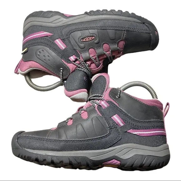KEEN Targhee III Waterproof Hiking Shoe Size 3 Black/Pink
