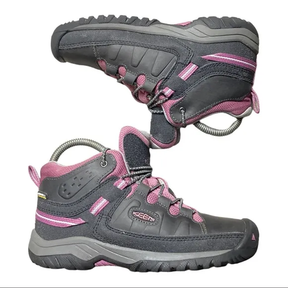 KEEN Targhee III Waterproof Hiking Shoe Size 3 Black/Pink