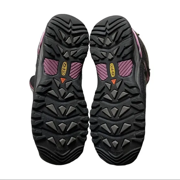 KEEN Targhee III Waterproof Hiking Shoe Size 3 Black/Pink