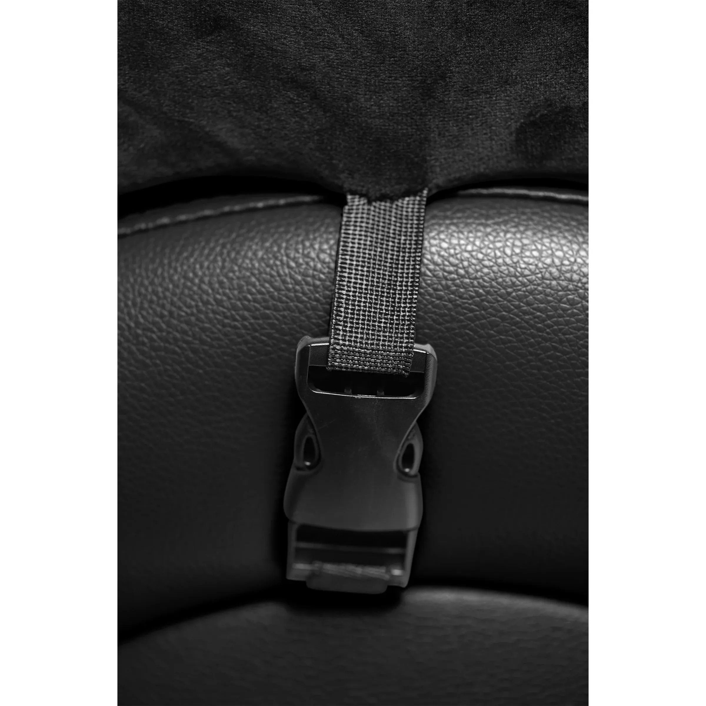 Kinky Couch Bondage Sex Chaise