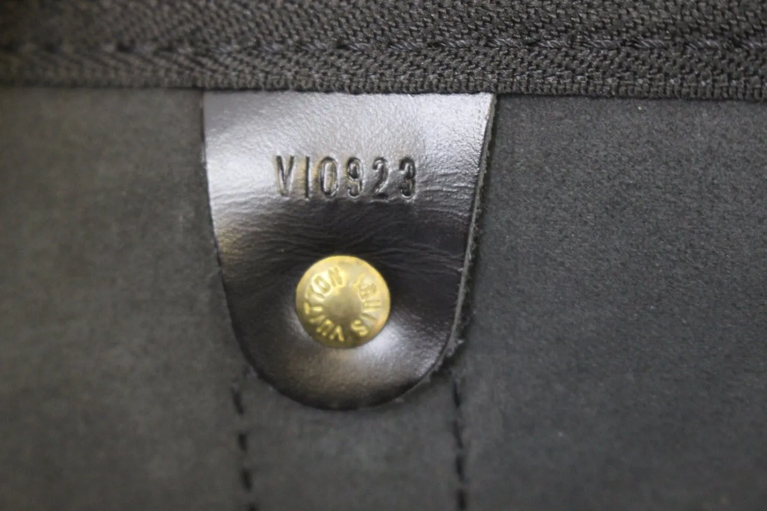 LOUIS VUITTON Epi Leather Black Keepall 50 Boston Bag