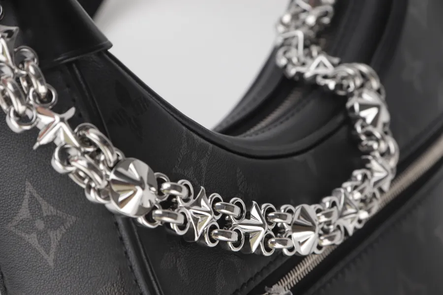 LOUIS VUITTON LOOP BLACK MONOGRAM SILKSCREEN PRINT (M11267) CALFSKIN SILVER HARDWARE WITH CHAIN , LEATHER STRAP, DUST COVER AND BOX