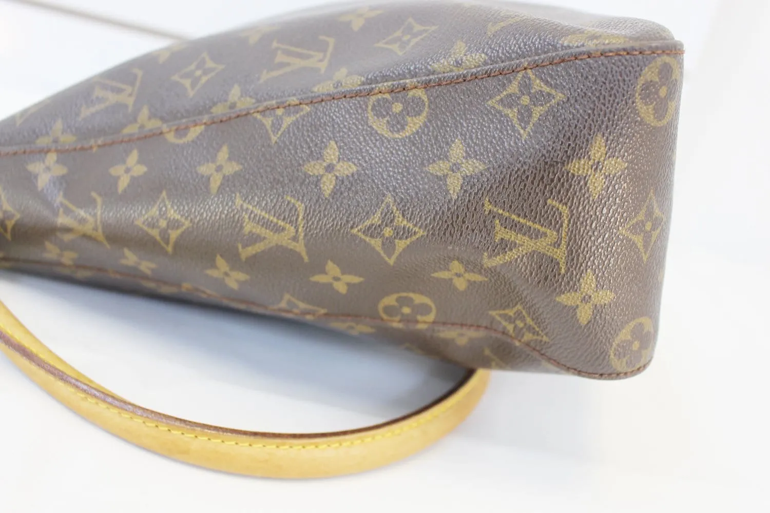 LOUIS VUITTON Monogram Canvas Looping GM Bag