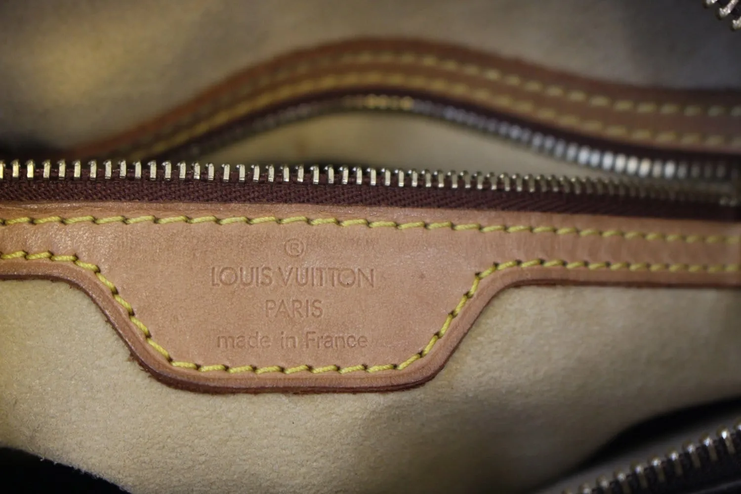 LOUIS VUITTON Monogram Canvas Looping GM Bag