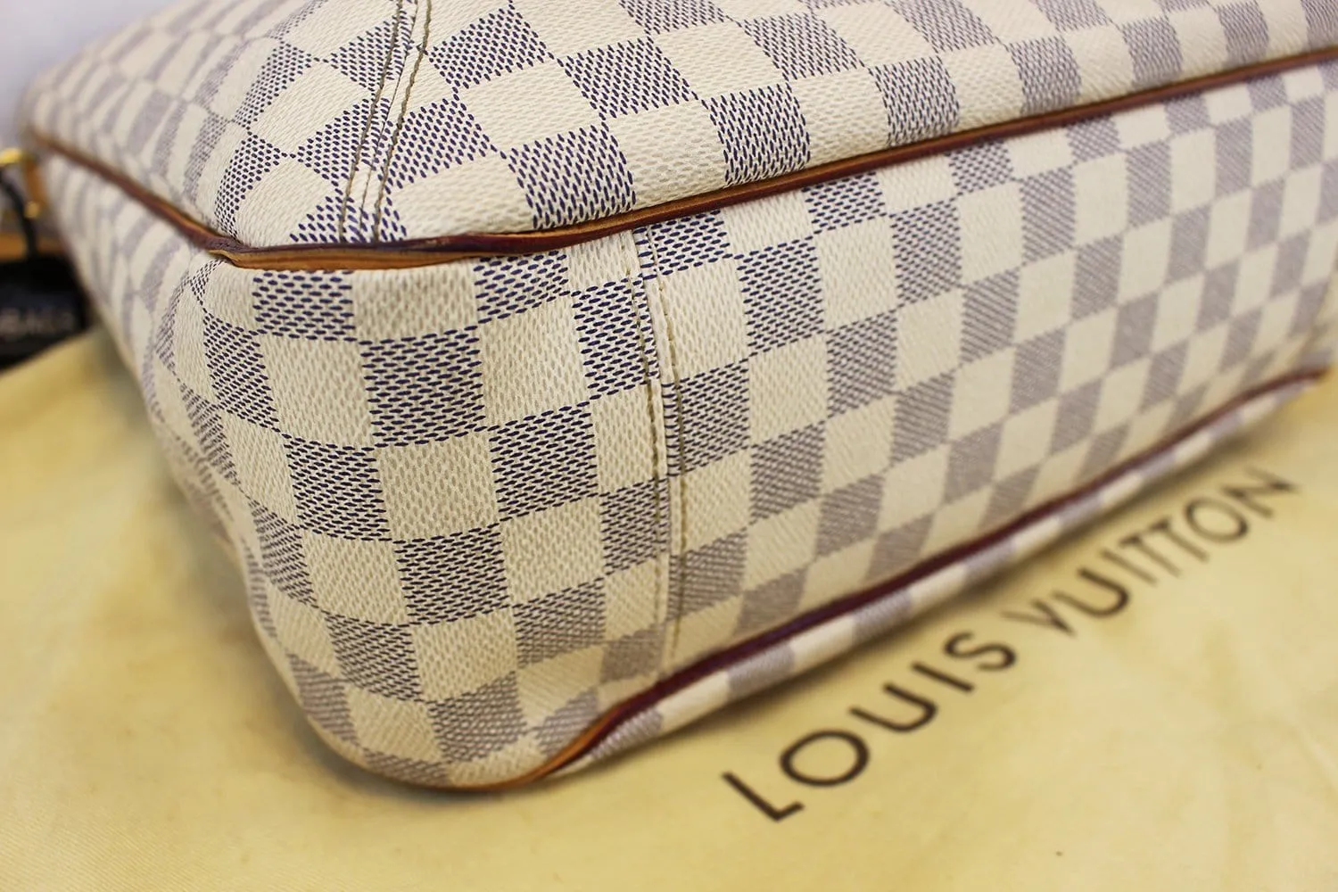 LOUIS VUITTON Soffi  Damier Azur Canvas White Shoulder Handbag