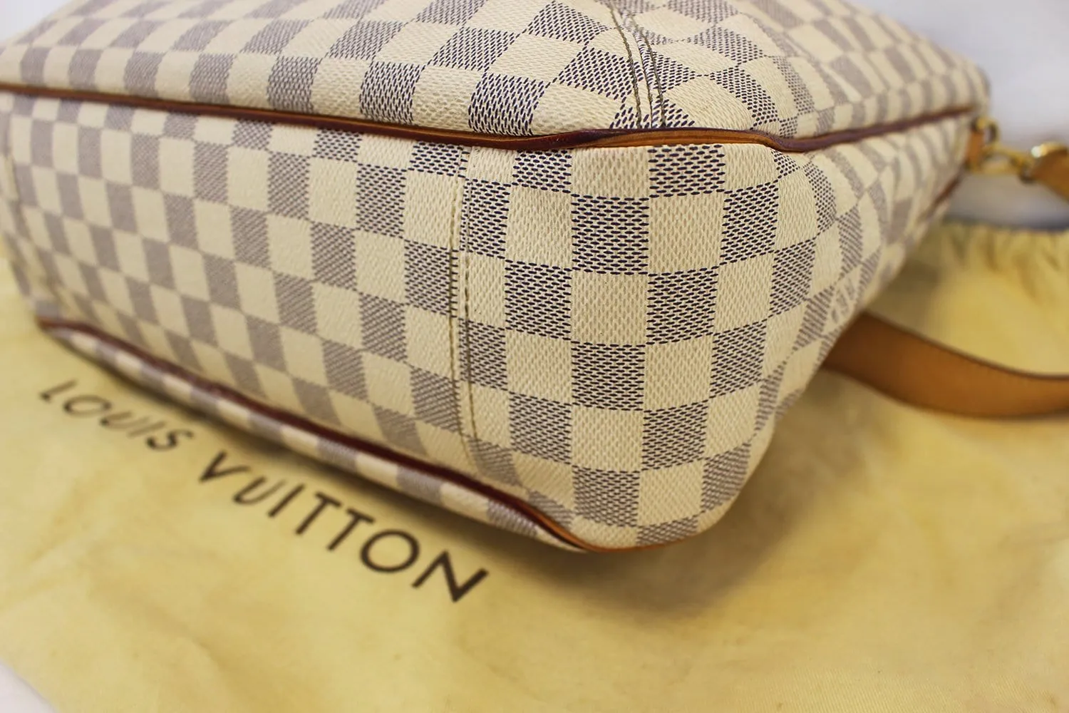 LOUIS VUITTON Soffi  Damier Azur Canvas White Shoulder Handbag