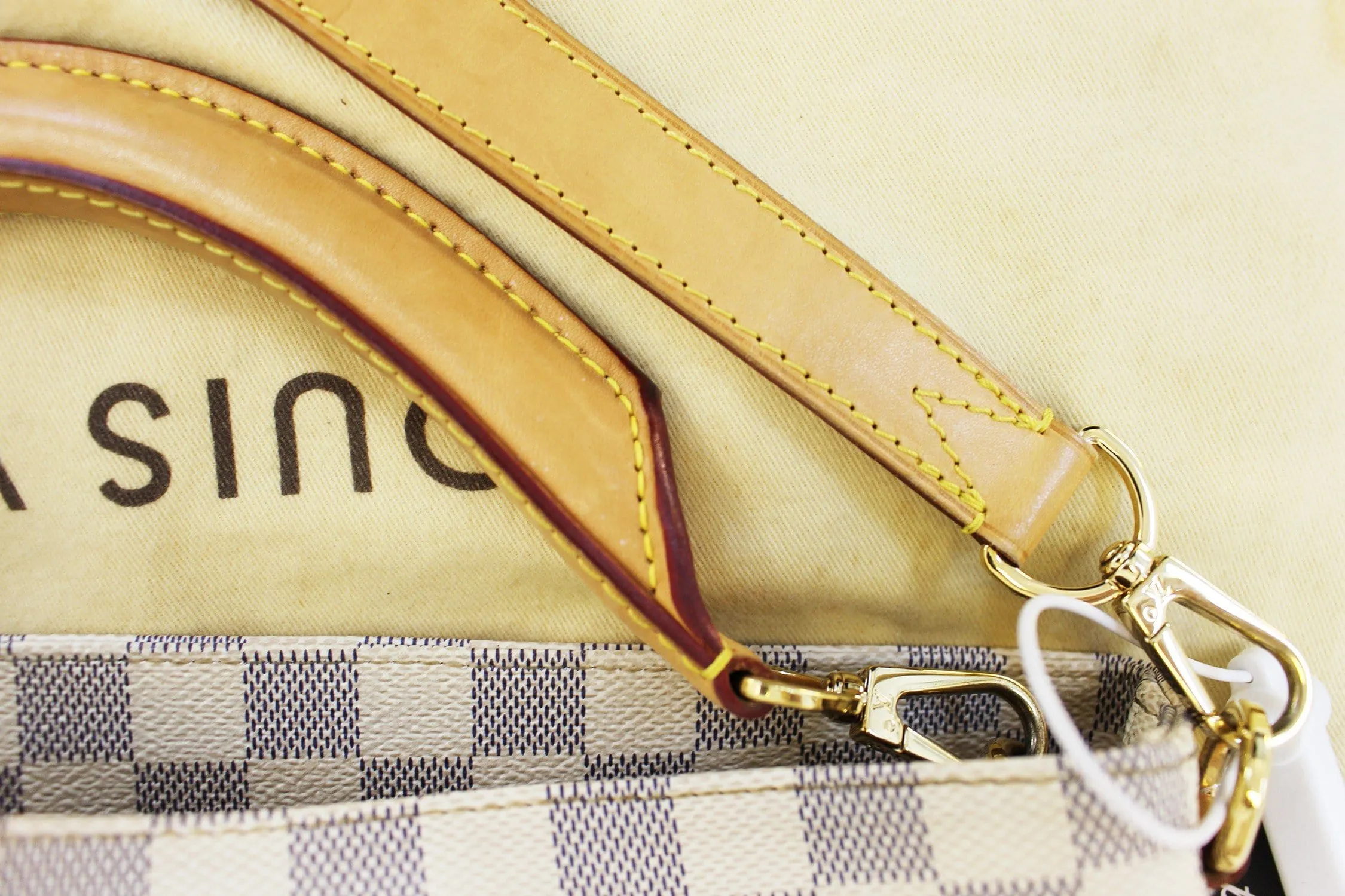 LOUIS VUITTON Soffi  Damier Azur Canvas White Shoulder Handbag