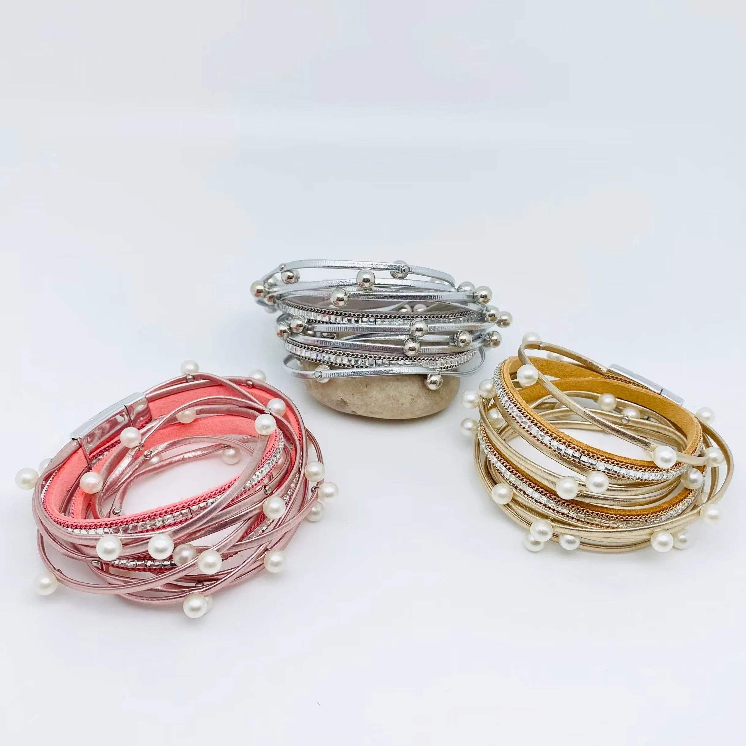 Metal Beads Pearl Multi-Layer PU Leather Bracelet: Silver   Pearl