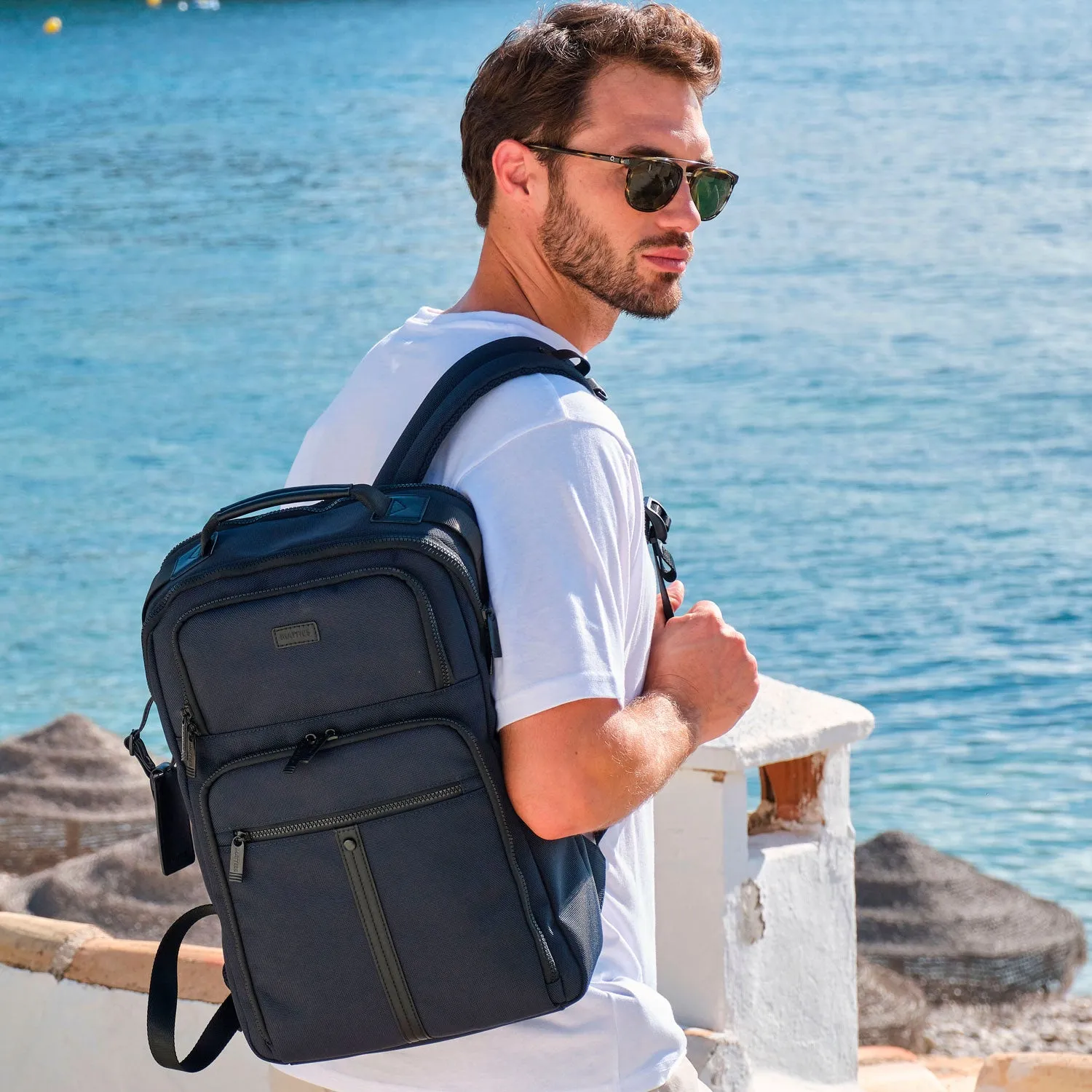 MOCHILA PARA HOMBRE, COLOR Azul, COLECCIÓN FABRIC. 30x44.5x14 cm