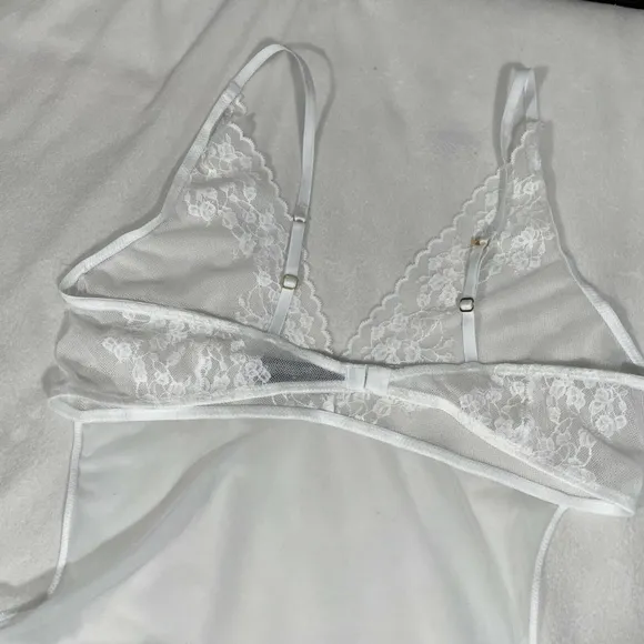NEW‎ Natori [ XL ] Cherry Blossom Convertible Mesh Bodysuit in White