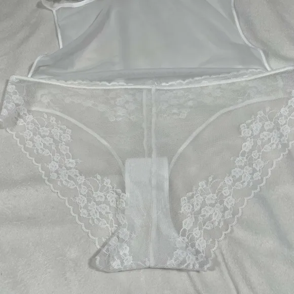 NEW‎ Natori [ XL ] Cherry Blossom Convertible Mesh Bodysuit in White