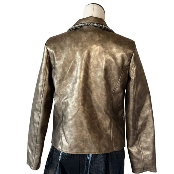 NWT BACCINNI Faux Leather Gold  Metallic Studded Collar Line