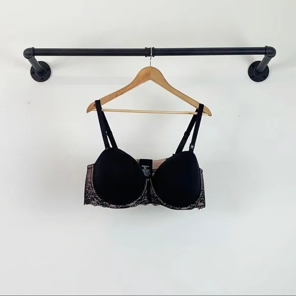 NWT Torrid Black Microfiber Lightly Lined Multi-way Convertible Strapless Bra