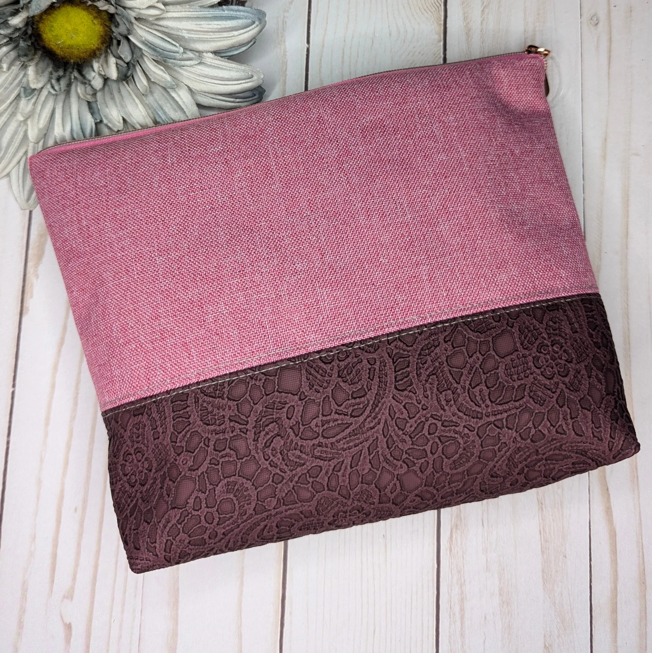 Pink/burgundy zipper pouch