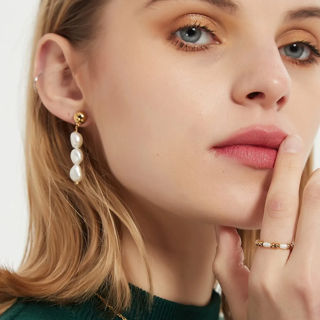 Serene Pearls Drop Mismatched Earrings
