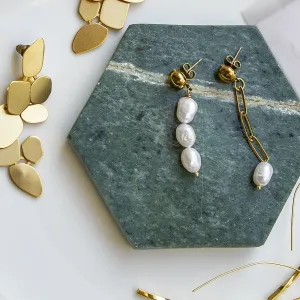 Serene Pearls Drop Mismatched Earrings