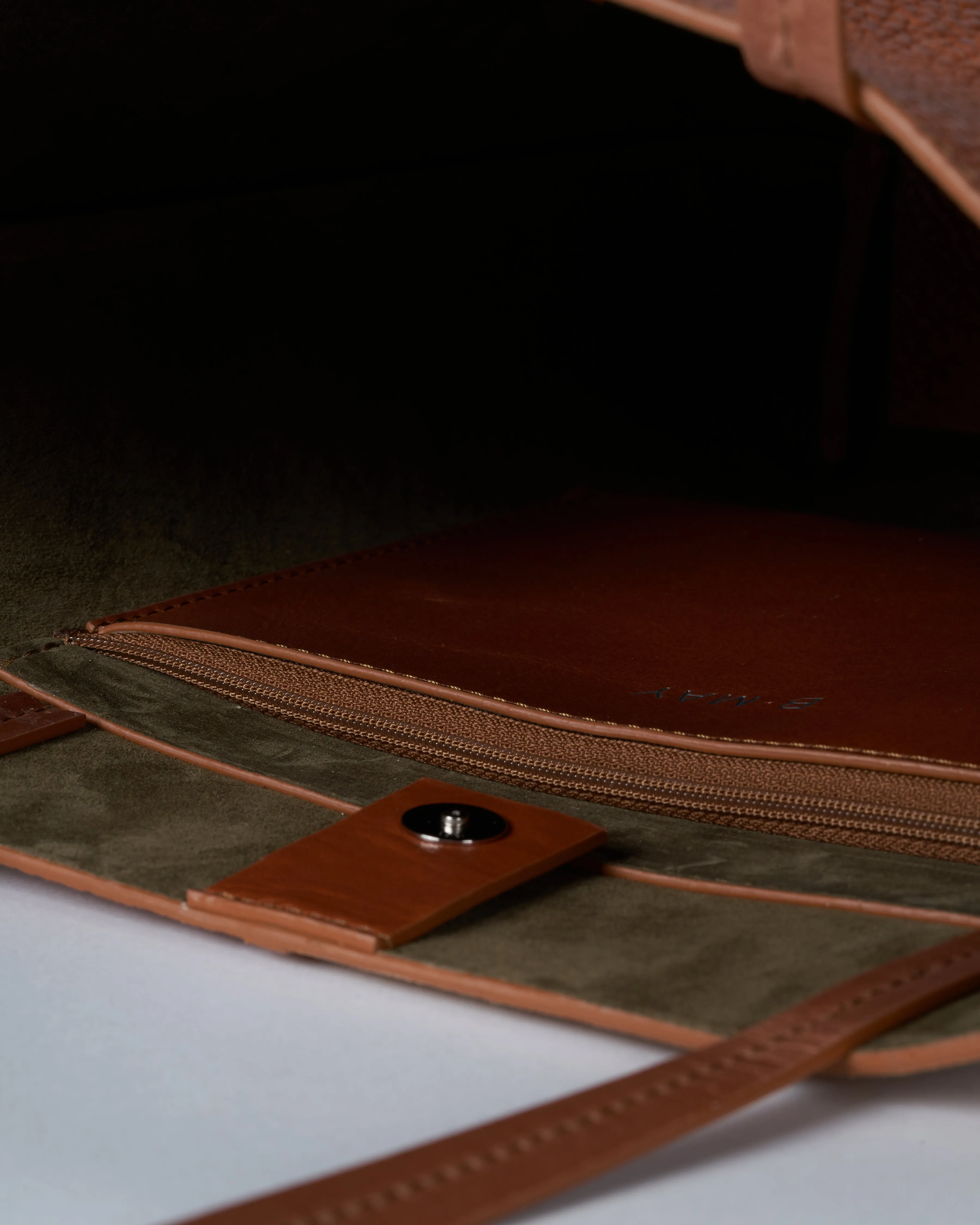 small essential bag - 2 tone saddle ovino/suede