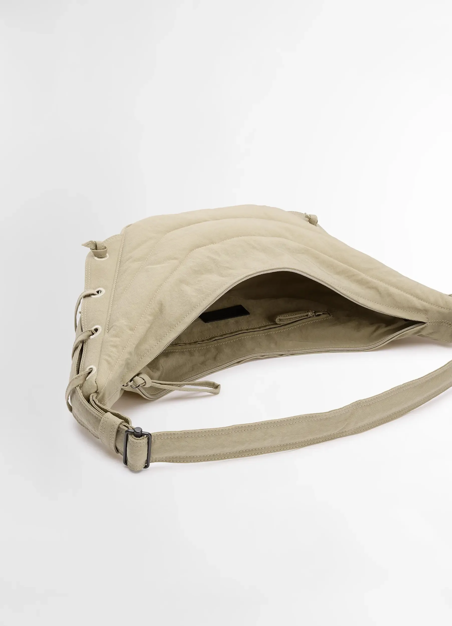 SMALL SOFT GAME BAG
