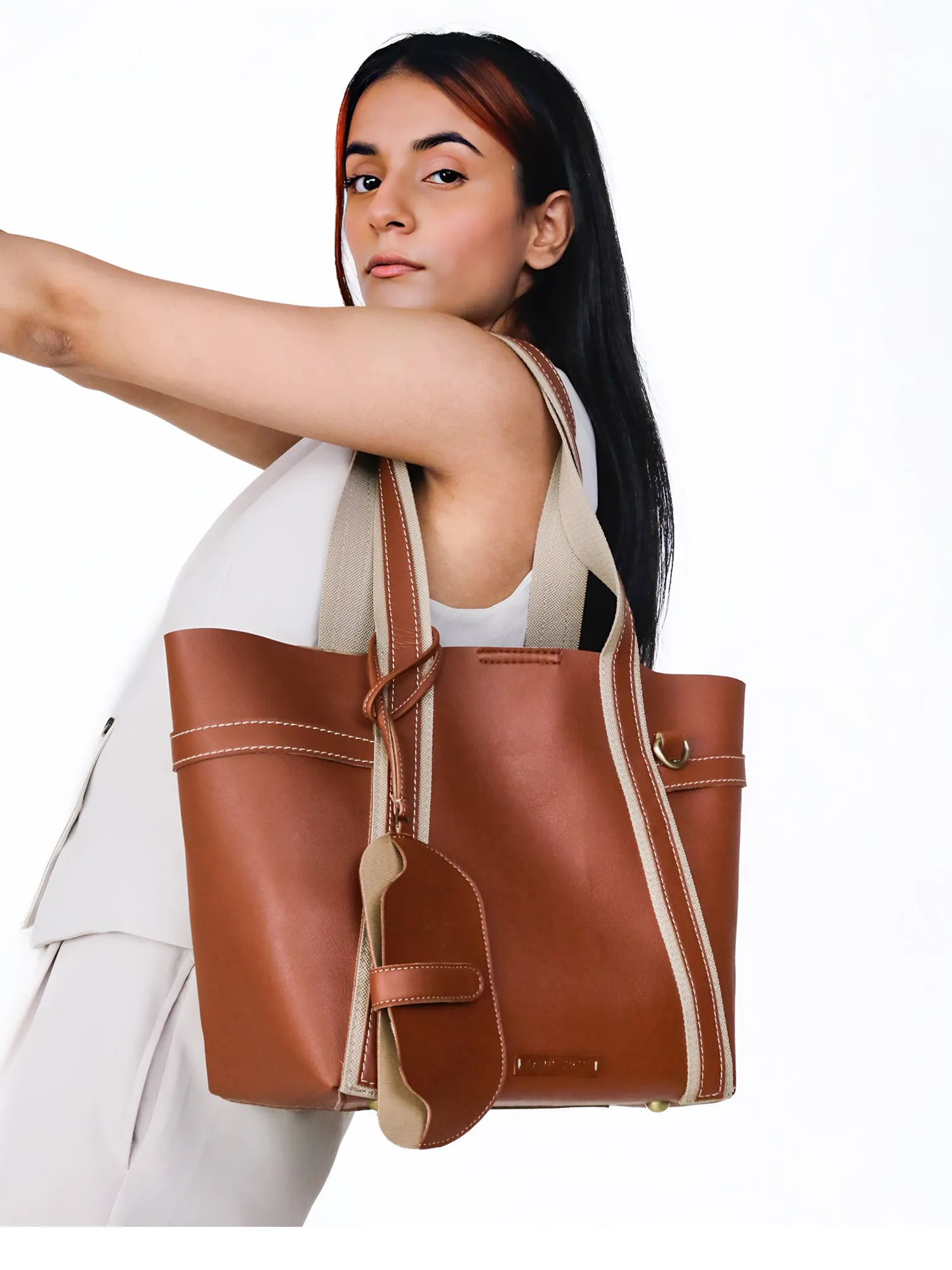 The Trooper Tote tan