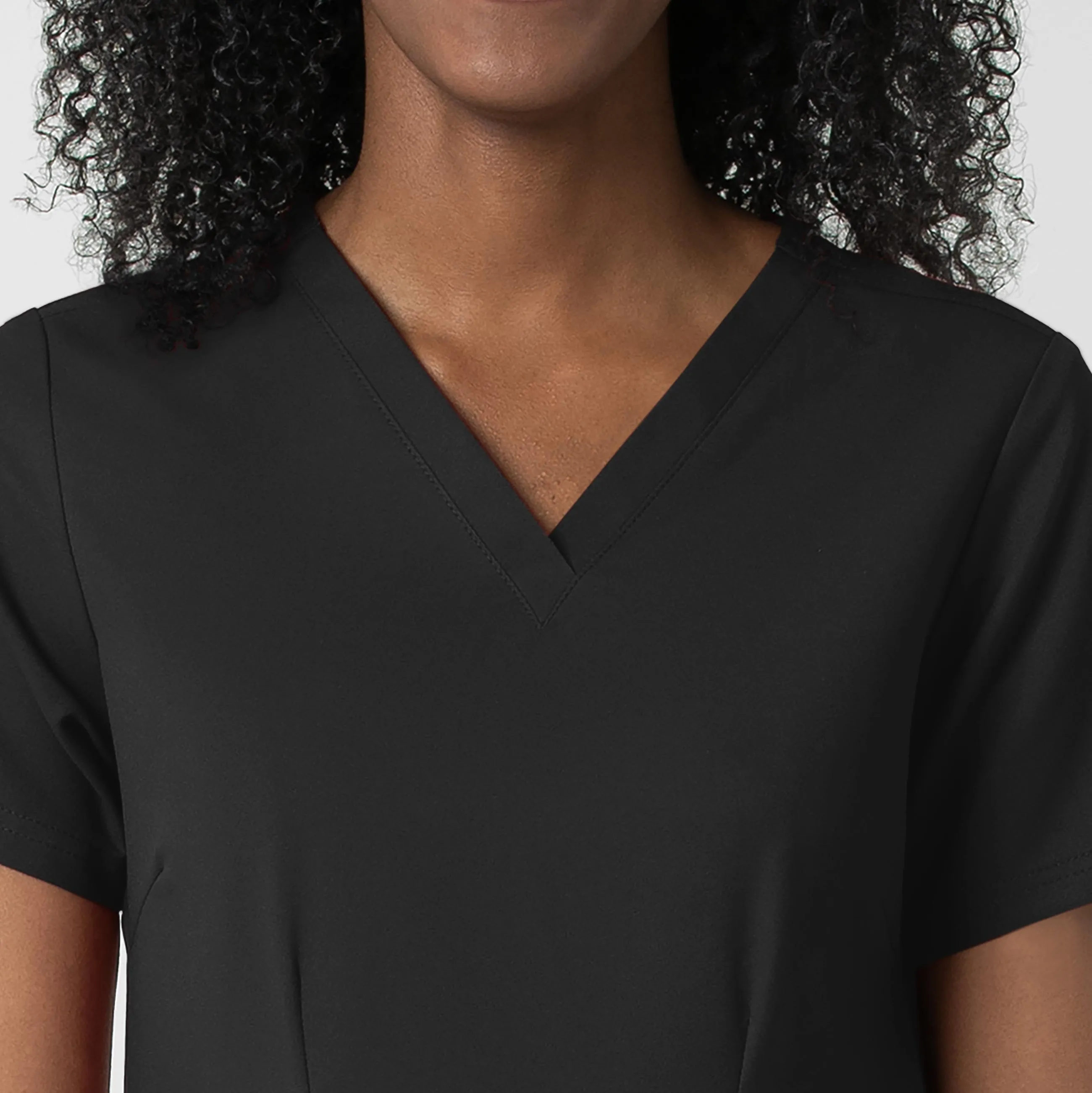 Thrive 6122 Fitted 3-Pocket V-Neck Scrub Top Black