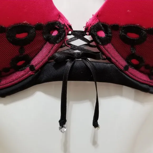 Victoria's Secret bra 32B Very Sexy Push-Up floral eyelet lace convertible 2012